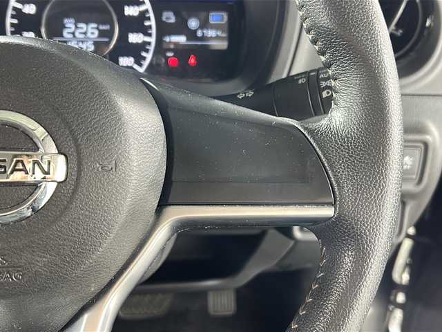 日産 ノート e－パワー X モード・プレミア 広島県 2017(平29)年 6.8万km ダークメタルグレー 禁煙車/純正ナビ/（Bluetooth/SD/CD/DVD/AUX/フルセグTV)/バックカメラ/前方ドライブレコーダー/ETC/純正15インチアルミホイール/純正フロアマット/純正ドアバイザー/LEDヘッドライト/フォグランプ/オートライト/横滑り防止装置/衝突被害軽減ブレーキ/レーンキープアシスト/スマートキー/プッシュスタート