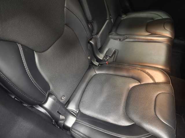 クライスラー・ジープ ジープ チェロキー リミテッド 群馬県 2019(令1)年 5.1万km 白 ワンオーナー/シートベンチレーション/純正ナビ/フルセグTV/黒革シート/パワーシート/ACC/スマートキー/パワーバックドア/アイドリングストップ/純正フロアマット/バックカメラ/パークアシスト