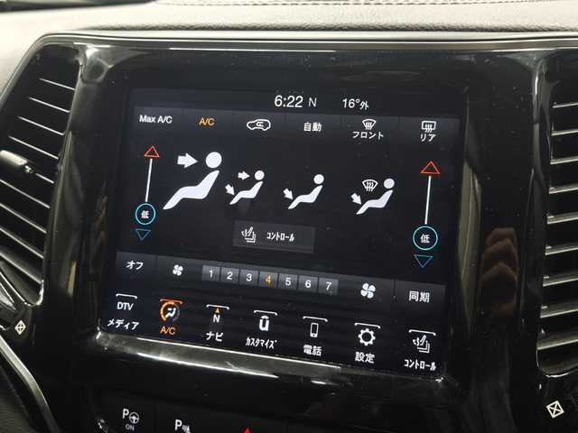 クライスラー・ジープ ジープ チェロキー リミテッド 群馬県 2019(令1)年 5.1万km 白 ワンオーナー/シートベンチレーション/純正ナビ/フルセグTV/黒革シート/パワーシート/ACC/スマートキー/パワーバックドア/アイドリングストップ/純正フロアマット/バックカメラ/パークアシスト