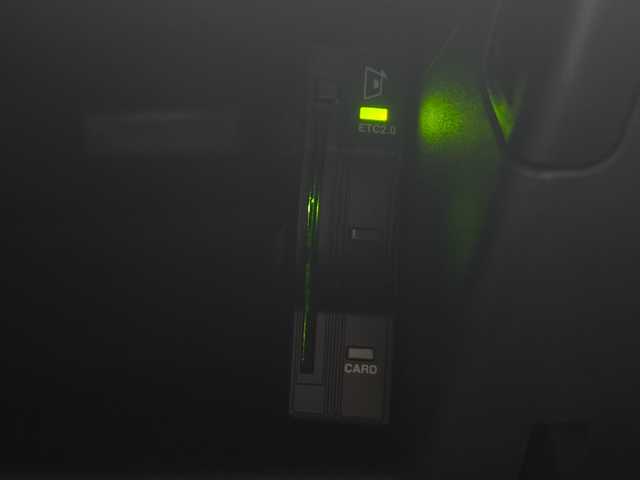 クライスラー・ジープ ジープ チェロキー リミテッド 群馬県 2019(令1)年 5.1万km 白 ワンオーナー/シートベンチレーション/純正ナビ/フルセグTV/黒革シート/パワーシート/ACC/スマートキー/パワーバックドア/アイドリングストップ/純正フロアマット/バックカメラ/パークアシスト