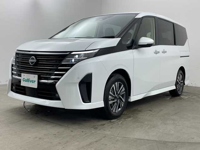 日産 セレナ e－パワー ハイウェイスター V 兵庫県 2025(令7)年 0.1千km ホワイト ・登録済未使用車　距離6Km/・NissanConnectナビゲーションシステム/（フルセグ・BT・USB・Apple Car Play・Android　Auto）/・ETC2.0ユニット（ビルトインタイプ）/・アラウンドビューモニター/・ドライブレコーダー（前後セット）/・プロパイロット/・プロパイロット緊急停止支援システム（SOSコール機能付）/・後席専用モニター/・ヒルスタートアシスト/・インテリジェントエマージェンシーブレーキ/・インテリジェント前方衝突予測警報/・衝突回避ステアリングアシスト/・車線逸脱防止支援システム/・車線逸脱警報/・後側方車両検知警報/・後側方衝突防止支援システム/・ふらつき警報/・踏み間違い衝突防止アシスト/・標識検知機能/・車両接近通知装置/・エマージェンシーストップシグナル/・デジタルインナーミラー/・フリップダウンモニター/・革巻きステアリング/・ステアリングスイッチ/・先行者発進お知らせ/・前後クリアランスソナー/・コンビシート/・両側パワースライドドア/・置くだけ充電/・LEDヘッドライト/・オートマチックハイビーム/・純正16インチアルミホイール