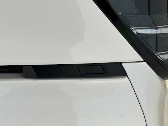 トヨタ ヴォクシー S－Z 埼玉県 2023(令5)年 3.7万km ホワイトパールクリスタルシャイン トヨタセーフティセンス/快適利便パッケージＨＩＧＨ/純正10.5インチナビ/　　CD/DVD/BT/フルセグTV/バックカメラ/両側パワースライドドア/パワーバックドア/レーダークルーズコントロール/LEDオートライト/ハーフレザーシート/シートヒーター/純正17インチAW/ブラインドスポットモニター/ステアリングスイッチ/プッシュスタート/ETC/禁煙車