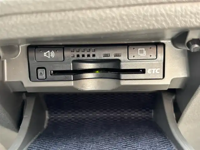 トヨタ マークＸ 250G リラックスセレクション 福岡県 2010(平22)年 5万km ホワイトパールクリスタルシャイン 横滑り防止機能/カーテンエアバック/純正AW/純正マット/ビルトインETC/パワーシート/１２Vソケット/Dualエアコン/ECOモード/クリアランスソナー