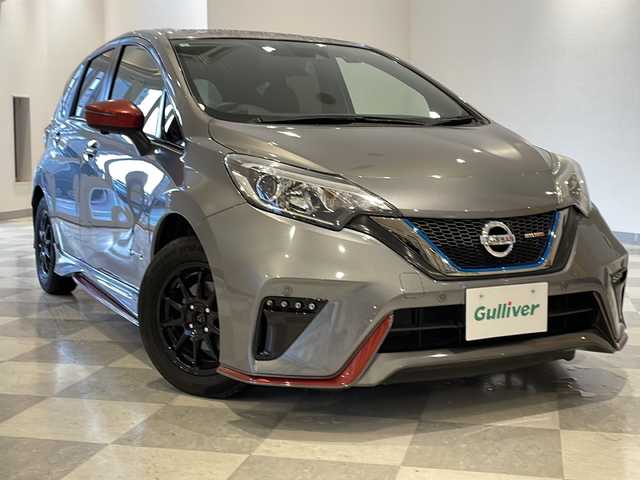 日産 ノート e－パワー ニスモ 福井県 2017(平29)年 5万km ダークメタルグレー 純正7インチナビ/フルセグTV/アラウンドビューモニター/エマージェンシーブレーキ/クリアランスソナー/レーンキープアシスト/ETC/前後ドライブレコーダー/社外マフラーカッター/スマートルームミラー/オートライト/LEDヘッドライト/社外AW/ワンオーナー/プッシュスタート/インテリキー/社外フロアマット/ステアリングスイッチ/フォグランプ/ウィンカーミラー
