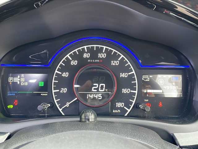 日産 ノート e－パワー ニスモ 福井県 2017(平29)年 5万km ダークメタルグレー 純正7インチナビ/フルセグTV/アラウンドビューモニター/エマージェンシーブレーキ/クリアランスソナー/レーンキープアシスト/ETC/前後ドライブレコーダー/社外マフラーカッター/スマートルームミラー/オートライト/LEDヘッドライト/社外AW/ワンオーナー/プッシュスタート/インテリキー/社外フロアマット/ステアリングスイッチ/フォグランプ/ウィンカーミラー