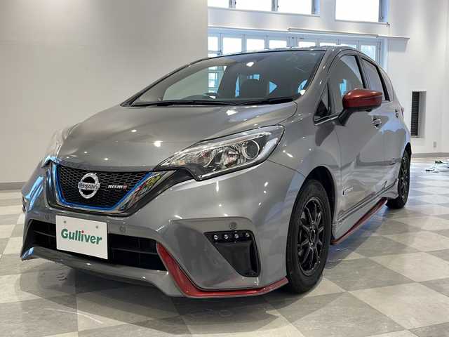日産 ノート e－パワー ニスモ 福井県 2017(平29)年 5万km ダークメタルグレー 純正7インチナビ/フルセグTV/アラウンドビューモニター/エマージェンシーブレーキ/クリアランスソナー/レーンキープアシスト/ETC/前後ドライブレコーダー/社外マフラーカッター/スマートルームミラー/オートライト/LEDヘッドライト/社外AW/ワンオーナー/プッシュスタート/インテリキー/社外フロアマット/ステアリングスイッチ/フォグランプ/ウィンカーミラー