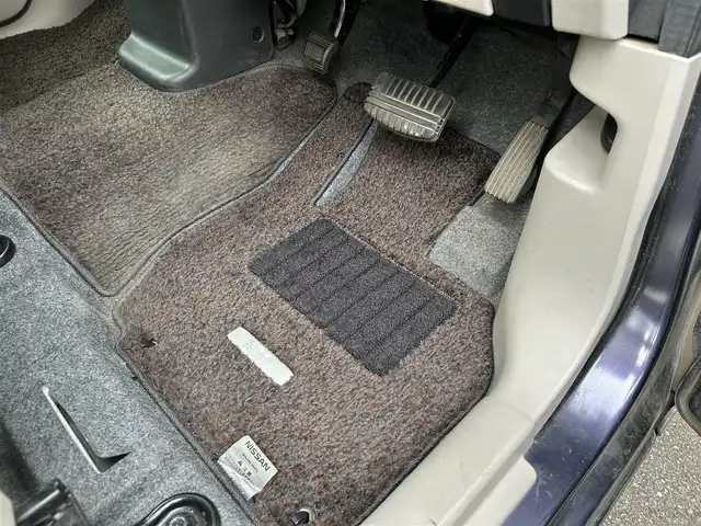 日産 デイズ ルークス S 埼玉県 2014(平26)年 6.7万km プレミアムパープルP 電子チューナーラジオ（AM/FM/CD）/純正14インチアルミホイール/両側スライドドア/純正フロアマット/純正ドアバイザー/電動格納ミラー/アイドリングストップ/ダブルエアバッグ/リモコンキー/スペアキー2（板キー）/車両/ラジオ取扱説明書/保証書