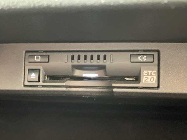 レクサス ＮＸ 300h バージョンL 神奈川県 2020(令2)年 5.1万km ソニッククォーツ サンルーフ/純正10.3型SDナビゲーション/フルセグ　AM　FM　CD　DVD　Bluetooth/パノラミックビュー/レーントレーシングアシスト/プリクラッシュセーフティー/パーキングサポートアラート/パーキングサポートブレーキ/ロードサインアシスト/ブラインドスポットモニター/ヘッドアップディスプレイ/レーダークルーズコントロール/ビルドインETC2.0/パワーシート/シートヒーター/シートベンチレーション/前後ドライブレコーダー/パワーバックドア/メモリーシート/オートホールド/ステアリングヒーター/ステアリングリモコン/パドルシフト/純正フロアマット/レザーシート/革巻きステアリング/オートマチックライト/オートマチックハイビーム/プッシュスタート/純正18インチホイール/LEDヘッドライト/スマートキー/スペアキー1本