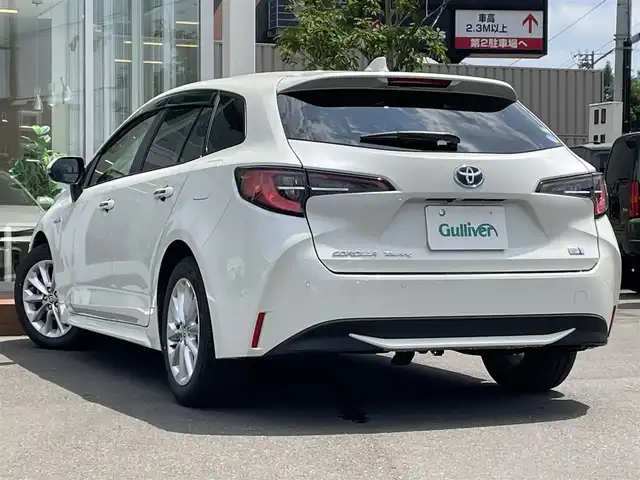 トヨタ カローラツーリング ハイブリッド S 道央・札幌 2020(令2)年 3.9万km ホワイトパールクリスタルシャイン ・４WD/・衝突軽減ブレーキ/・寒冷地仕様/・純正ディスプレイオーディオ/　CD＆DVD＆BT/・バックカメラ/・コーナーセンサー/・レーンキープアシスト/・レーダークルーズコントロール/・オートライト/・オートエアコン/・オートリトラミラー/・ミラーヒーター/・ワイパー熱線/・ビルトインETC/・前後ドライブレコーダー/・エンジンスターター/・プッシュスタート/・スマートキー/・ハンズフリー/・ステアリングスイッチ/・社外AW＆冬タイヤ積込/　205/55/16  2024年　6分山/・純正フロアマット/・ドアバイザー/・ウィンカーミラー/・フォグライト/・スペアキー