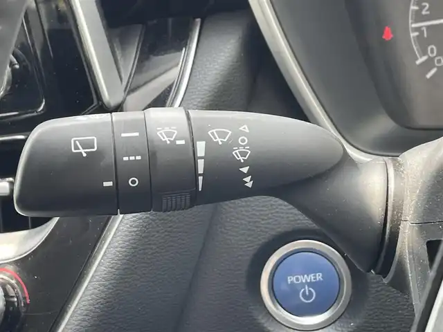 トヨタ カローラツーリング ハイブリッド S 道央・札幌 2020(令2)年 3.9万km ホワイトパールクリスタルシャイン ・４WD/・衝突軽減ブレーキ/・寒冷地仕様/・純正ディスプレイオーディオ/　CD＆DVD＆BT/・バックカメラ/・コーナーセンサー/・レーンキープアシスト/・レーダークルーズコントロール/・オートライト/・オートエアコン/・オートリトラミラー/・ミラーヒーター/・ワイパー熱線/・ビルトインETC/・前後ドライブレコーダー/・エンジンスターター/・プッシュスタート/・スマートキー/・ハンズフリー/・ステアリングスイッチ/・社外AW＆冬タイヤ積込/　205/55/16  2024年　6分山/・純正フロアマット/・ドアバイザー/・ウィンカーミラー/・フォグライト/・スペアキー
