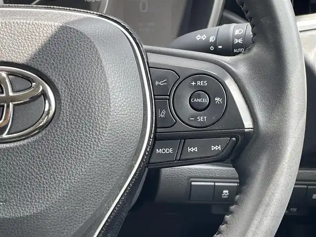 トヨタ カローラツーリング ハイブリッド S 道央・札幌 2020(令2)年 3.9万km ホワイトパールクリスタルシャイン ・４WD/・衝突軽減ブレーキ/・寒冷地仕様/・純正ディスプレイオーディオ/　CD＆DVD＆BT/・バックカメラ/・コーナーセンサー/・レーンキープアシスト/・レーダークルーズコントロール/・オートライト/・オートエアコン/・オートリトラミラー/・ミラーヒーター/・ワイパー熱線/・ビルトインETC/・前後ドライブレコーダー/・エンジンスターター/・プッシュスタート/・スマートキー/・ハンズフリー/・ステアリングスイッチ/・社外AW＆冬タイヤ積込/　205/55/16  2024年　6分山/・純正フロアマット/・ドアバイザー/・ウィンカーミラー/・フォグライト/・スペアキー