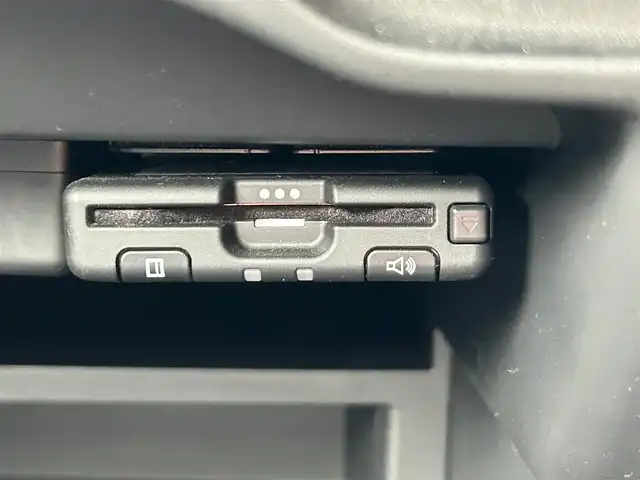 日産 ノート e－パワーニスモ S 宮城県 2020(令2)年 3.8万km ブリリアントホワイトパール インテリジェントルームミラー/＋インテリジェントアラウンドビューモニター＋ドアミラーヒーター/インテリジェントクルーズコントロール＋車線逸脱防止支援/＝＝＝/インテリジェントエマージェンシーブレーキ/車線逸脱警報/踏み間違い防止アシスト/コーナーセンサー/ハイビームアシスト/純正ナビ（MJ320D-W）/・CD/DVD/・Bluetooth/・フルセグTV/ETC/ドライブレコーダー/革巻きステアリング/ステアリングスイッチ/LEDヘッドランプ/フォグランプ/オートライト/スマートキー＆プッシュスタート/スペアキー1本/電動格納ミラー/純正16インチAW/純正ドアバイザー/純正フロアマット/Wエアバッグ