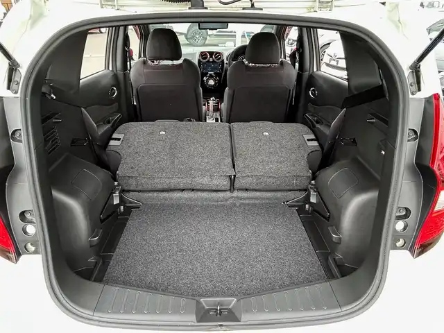 日産 ノート e－パワーニスモ S 宮城県 2020(令2)年 3.8万km ブリリアントホワイトパール インテリジェントルームミラー/＋インテリジェントアラウンドビューモニター＋ドアミラーヒーター/インテリジェントクルーズコントロール＋車線逸脱防止支援/＝＝＝/インテリジェントエマージェンシーブレーキ/車線逸脱警報/踏み間違い防止アシスト/コーナーセンサー/ハイビームアシスト/純正ナビ（MJ320D-W）/・CD/DVD/・Bluetooth/・フルセグTV/ETC/ドライブレコーダー/革巻きステアリング/ステアリングスイッチ/LEDヘッドランプ/フォグランプ/オートライト/スマートキー＆プッシュスタート/スペアキー1本/電動格納ミラー/純正16インチAW/純正ドアバイザー/純正フロアマット/Wエアバッグ