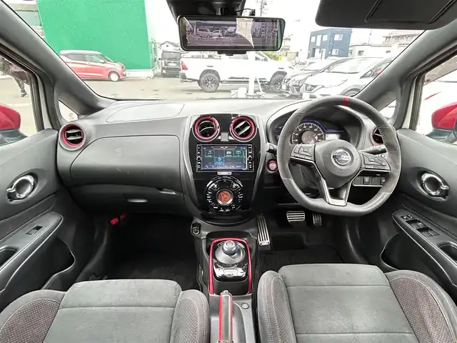 日産 ノート e－パワーニスモ S 宮城県 2020(令2)年 3.8万km ブリリアントホワイトパール インテリジェントルームミラー/＋インテリジェントアラウンドビューモニター＋ドアミラーヒーター/インテリジェントクルーズコントロール＋車線逸脱防止支援/＝＝＝/インテリジェントエマージェンシーブレーキ/車線逸脱警報/踏み間違い防止アシスト/コーナーセンサー/ハイビームアシスト/純正ナビ（MJ320D-W）/・CD/DVD/・Bluetooth/・フルセグTV/ETC/ドライブレコーダー/革巻きステアリング/ステアリングスイッチ/LEDヘッドランプ/フォグランプ/オートライト/スマートキー＆プッシュスタート/スペアキー1本/電動格納ミラー/純正16インチAW/純正ドアバイザー/純正フロアマット/Wエアバッグ