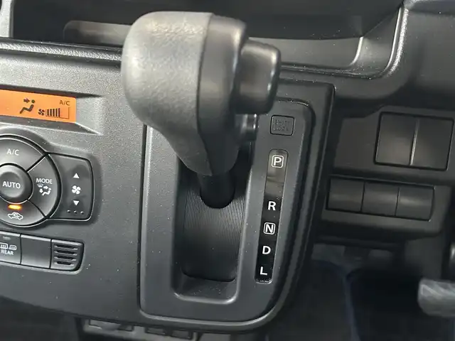 スズキ アルト ハイブリッドX 愛知県 2024(令6)年 1.1万km ソフトベージュメタリック 純正7型メモリナビ　/(フルセグＴＶ/CD/DVD/BT/SD)/前席シートヒーター　/前後ドラレコ　/ＥＴＣ　/衝突軽減システム　/レーンアシスト　/アイドリングストップ　/純正ＬＥＤヘッドライト　/純正フロアマット　/純正１４インチＡＷ　/ドアバイザー