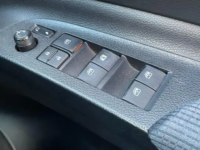 トヨタ シエンタ G 石川県 2016(平28)年 11.1万km コバルトブルーメタリック LKA/PKS/シートヒーターパッケージ/ナビレディパッケージ/スマートエントリーパッケージ/LEDランプパッケージ/ETC2.0/HDMI入力端子/TVキャンセラー/寒冷地仕様/両側パワスラ/純正エンジンスターター/スタッドレスタイヤ積込