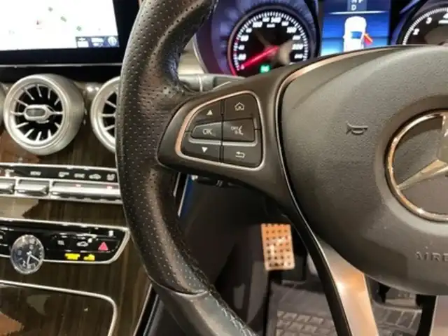 メルセデス・ベンツ Ｃ２００ 4マチックアバンギャルド 道央・札幌 2017(平29)年 5.3万km イリジウムシルバー メタリックペイント/レーダーセーフティパッケージ/　・ACC/　・PRE-SAFE/　・BASプラス/　・リアCPA/　・レーンキープアシスト/　・ブラインドスポットアシスト/ベーシックパッケージ/　・パークトロニック/　・アクティブパーキングアシスト/　・前席シートヒーター/ハーフレザーシート/メモリー付パワーシート/純正HDDナビ/フルセグテレビ/DVD/BT/SD/USB/バックカメラ/LEDインテリジェントシステム/アダプティブハイビームアシストプラス