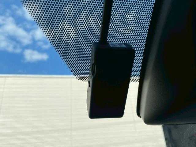 トヨタ ノア Si ダブルバイビーⅡ 岩手県 2019(令1)年 5.9万km ブラック 純正１０インチナビ　Ｂｌｕｅｔｏｏｔｈ／ＣＤ／ＤＶＤ／フルセグＴＶ　/４ＷＤ　/バックカメラ　/クルーズコントロール　/両側パワースライドドア　/アイドリングストップ　/フリップダウンモニター　/ＥＴＣ/WAC/前方ドラレコ/TVキャンセラー/電動格納ミラー