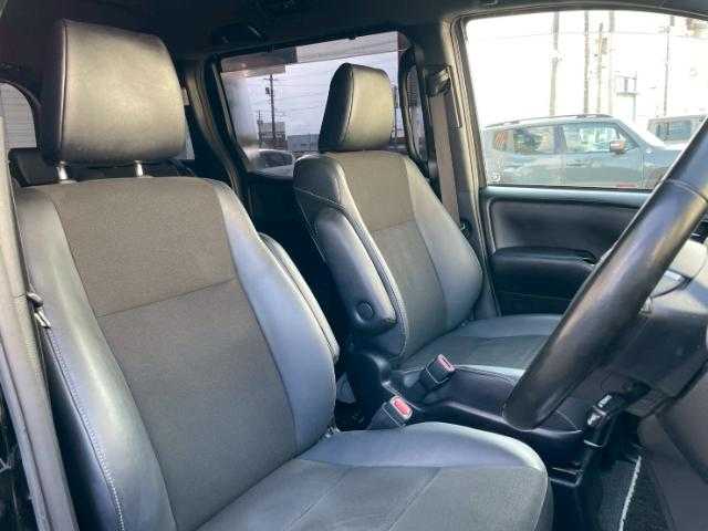 トヨタ ノア Si ダブルバイビーⅡ 岩手県 2019(令1)年 5.9万km ブラック 純正１０インチナビ　Ｂｌｕｅｔｏｏｔｈ／ＣＤ／ＤＶＤ／フルセグＴＶ　/４ＷＤ　/バックカメラ　/クルーズコントロール　/両側パワースライドドア　/アイドリングストップ　/フリップダウンモニター　/ＥＴＣ/WAC/前方ドラレコ/TVキャンセラー/電動格納ミラー