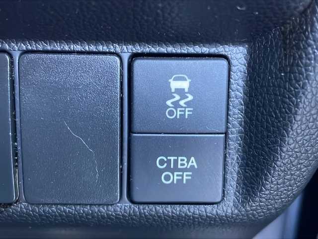 ホンダ フィット 13G Sパッケージ 富山県 2014(平26)年 7万km クリスタルブラックパール 禁煙車/社外ナビ/バックカメラ/フルセグTV/電動格納ミラー/ドライブレコーダー/CTBA/アイドリングストップ/プッシュスタート/スマートキー/ETC/純正アルミホイール/純正フロアマット/カーテンエアバッグ/横滑り防止装置