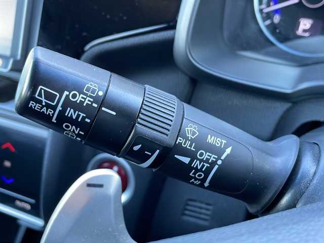 ホンダ フィット 13G Sパッケージ 富山県 2014(平26)年 7万km クリスタルブラックパール 禁煙車/社外ナビ/バックカメラ/フルセグTV/電動格納ミラー/ドライブレコーダー/CTBA/アイドリングストップ/プッシュスタート/スマートキー/ETC/純正アルミホイール/純正フロアマット/カーテンエアバッグ/横滑り防止装置