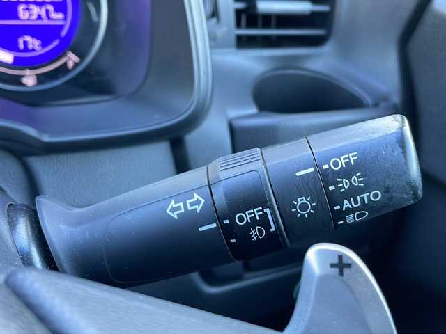 ホンダ フィット 13G Sパッケージ 富山県 2014(平26)年 7万km クリスタルブラックパール 禁煙車/社外ナビ/バックカメラ/フルセグTV/電動格納ミラー/ドライブレコーダー/CTBA/アイドリングストップ/プッシュスタート/スマートキー/ETC/純正アルミホイール/純正フロアマット/カーテンエアバッグ/横滑り防止装置