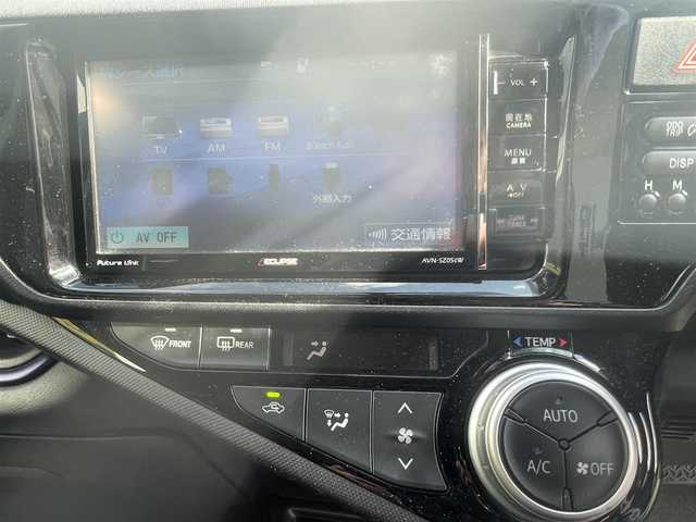 トヨタ アクア S 岡山県 2016(平28)年 11万km ブラックマイカ (株)IDOMが運営する【じしゃロン岡山店】の自社ローン専用車両になります。こちらは現金またはオートローンご利用時の価格です。自社ローンご希望の方は別途その旨お申付け下さい/社外7インチナビ(AVN-SZ05iW)/Bluetooth/フルセグ/ETC/プッシュスタート/オートライト/純正フロアマット