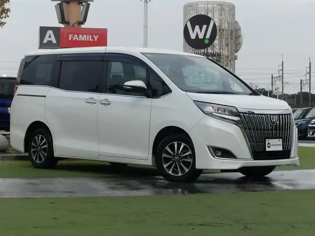 トヨタ エスクァイア Xi 千葉県 2018(平30)年 7.4万km ホワイトパールクリスタルシャイン Toyota Safety Sense/・プリクラッシュセーフティ/・レーンディパーチャーアラート/・オートハイビーム/クルーズコントロール/左パワースライドドア/右イージークローザードア/社外メモリーナビ/地デジTV/【DVD/CD再生機能　Bluetooth接続】/バックカメラ/フリップダウンモニター/革巻きステアリング/ETC/LEDヘッドライト/フォグライト/ウインカーミラー/純正15インチアルミホイル/スマートキー