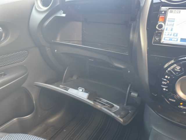 日産 ノート X DIG－S Vセレ +セーフ 兵庫県 2015(平27)年 7.4万km ダークメタルグレー 純正ディーラーSDナビ/Bluetooth/USB/iPod/CD/DVD/AM/FM/ワンセグテレビ（走行中視聴可能）/アラウンドビューモニター/アイドリングストップ/前後ドライブレコーダー/ETC/エマージェンシーブレーキ/アンチロック・ブレーキ・システム/レーンキープアシスト/前後コーナーセンサー/横滑り防止装置/盗難防止装置/パワーウィンドウ/パワーステアリング/純正フロアマット/エアバッグ（W）/スマートキー/スペアキー（1本）/保証書/取扱説明書