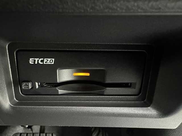 日産 セレナ e－パワー ハイウェイスター V 兵庫県 2025(令7)年 0.1千km プリズムホワイト 登録済未使用車/純正ディスプレイオーディオ/純正メモリナビ/（Bluetooth/USB/HDMI/フルセグ）/純正フリップダウンモニター/インテリジェントルームミラー/純正ミラー内蔵ドライブレコーダー/プロパイロット/エマージェンシーブレーキ/LKA/BSM/ACC/コーナーセンサー/ビルトインETC2.0/ワイヤレス充電/両側パワースライドドア/LEDヘッドライト/ＬＥＤフォグランプ/オートハイビーム/純正16インチアルミホイール/スペアキー×１