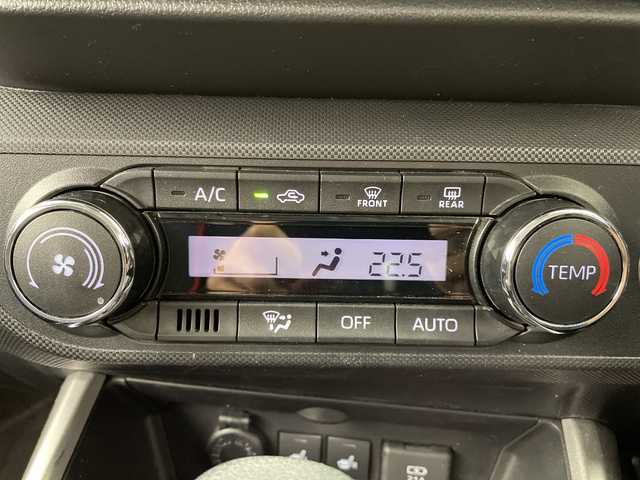 ダイハツ ロッキー G 岐阜県 2020(令2)年 4.6万km ナチュラルベージュマイカM 純正メモリナビ（NMZK-W70D）/フルセグ/BT/DVD/USB/バックカメラ/スマートアシスト/・レーダークルーズコントロール/・衝突軽減ブレーキ/・レーンキープアシスト/・先行車発進お知らせ機能/・誤発進抑制制御機能/クリアランスソナー/純正ドライブレコーダー/純正ビルトインETC/前席シートヒーター/寒冷地仕様/純正17インチAW/LEDオートライト/フォグランプ/ステアリングスイッチ/アイドリングストップ