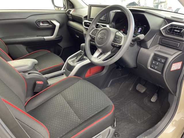 ダイハツ ロッキー G 岐阜県 2020(令2)年 4.6万km ナチュラルベージュマイカM 純正メモリナビ（NMZK-W70D）/フルセグ/BT/DVD/USB/バックカメラ/スマートアシスト/・レーダークルーズコントロール/・衝突軽減ブレーキ/・レーンキープアシスト/・先行車発進お知らせ機能/・誤発進抑制制御機能/クリアランスソナー/純正ドライブレコーダー/純正ビルトインETC/前席シートヒーター/寒冷地仕様/純正17インチAW/LEDオートライト/フォグランプ/ステアリングスイッチ/アイドリングストップ