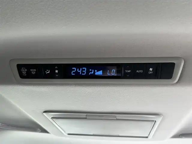 トヨタ ヴェルファイア Z 愛媛県 2019(令1)年 2.3万km ホワイトパールクリスタルシャイン 純正10.5インチメモリナビ【NSZN-Z68T】/純正12.1インチフリップダウンモニター/・CD/DVD /・Bluetooth /フルセグTV/バックカメラ/両側パワースライドドア/ビルトインETC/トヨタセーフティセンス/プリクラッシュセーフティ/レーンキープアシスト/コーナーセンサー/レーダークルーズコントロール/オットマン/純正LEDヘッドライト/フォグランプ/純正フロアマット/純正18インチAW/オートハイビーム/プッシュスタート/スマートキー/スペアキー/保証書/取扱説明書