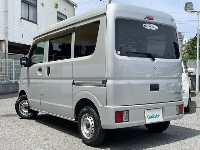 スズキ エブリイ PA 和歌山県 2021(令3)年 1.8万km シルキーシルバーメタリック 社外KENWOODナビ/登録時走行距離17161km/５MT/後席マットレス×３/ETC/ラバーマット/ドアバイザー