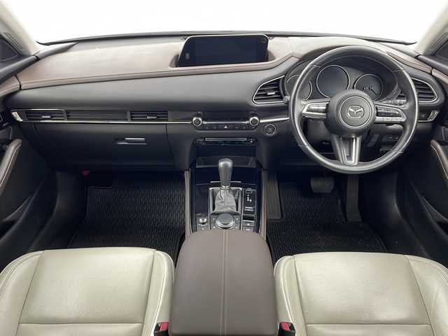 マツダ ＣＸ－３０ X Lパッケージ 新潟県 2020(令2)年 3.3万km スノーフレイクホワイトパールマイカ 4WD/サンルーフ/BOSEプレミアムサウンド/メーカー純正ナビ/(CD.DVD.HDD.フルセグ.USB.Bluetooth)/全方位カメラ/マルチテレイン/衝突軽減ブレーキ/レーダークルーズコントロール/レーンキープアシスト/オートマチックハイビーム/革巻きステアリング/ステアリングリモコン.ヒーター/LEDオートライト/フォグランプ/パドルシフト/運転席パワーシート(メモリ)/前席シートヒーター/ホワイトレザーシート/コーナーセンサー/スマートキー×2/純正ラバーマット/スタッドレスAWセット車載
