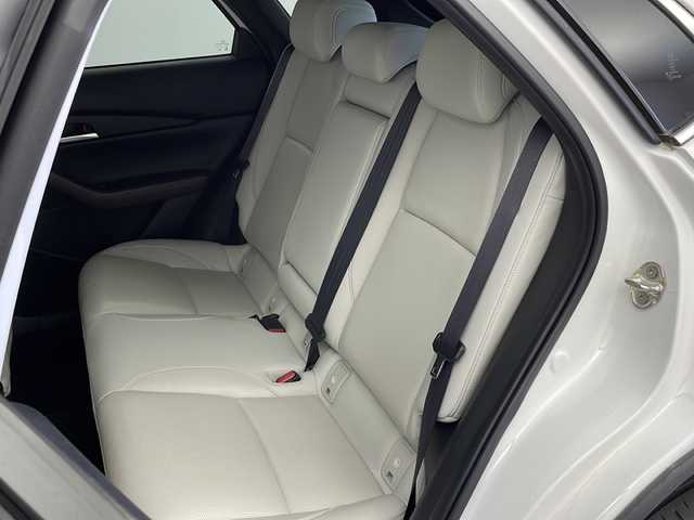 マツダ ＣＸ－３０ X Lパッケージ 新潟県 2020(令2)年 3.3万km スノーフレイクホワイトパールマイカ 4WD/サンルーフ/BOSEプレミアムサウンド/メーカー純正ナビ/(CD.DVD.HDD.フルセグ.USB.Bluetooth)/全方位カメラ/マルチテレイン/衝突軽減ブレーキ/レーダークルーズコントロール/レーンキープアシスト/オートマチックハイビーム/革巻きステアリング/ステアリングリモコン.ヒーター/LEDオートライト/フォグランプ/パドルシフト/運転席パワーシート(メモリ)/前席シートヒーター/ホワイトレザーシート/コーナーセンサー/スマートキー×2/純正ラバーマット/スタッドレスAWセット車載