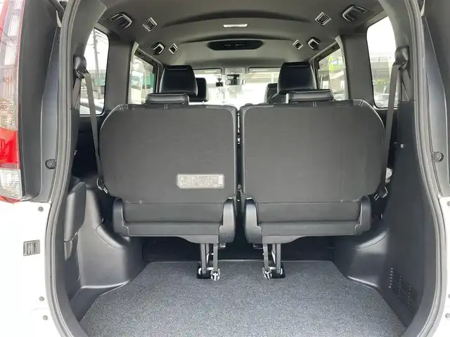 トヨタ ノア Si G’s 石川県 2016(平28)年 6.8万km ホワイトパールクリスタルシャイン 衝突軽減ブレーキ/純正10型メモリーナビ/フルセグTV/バックカメラ/LEDヘッドライト/ETC/純正OP18インチアルミホイール/ハーフレザーシート/ドライブレコーダー/スマートキー/プッシュスタート/電動ミラー/片側パワースライドドア/保証書