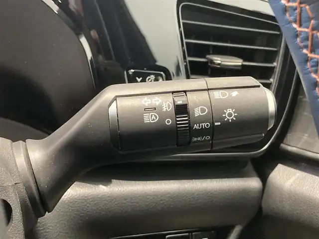 レクサス ＮＸ 250 バージョンL 熊本県 2023(令5)年 0.9万km 黒 純正ナビ（Bluetooth、地デジ）/360°カメラ/サンルーフ/パワーシート/シートヒーター/パワーバックドア/純正20インチアルミホイール/コーナーセンサー/LEDヘッドライト/