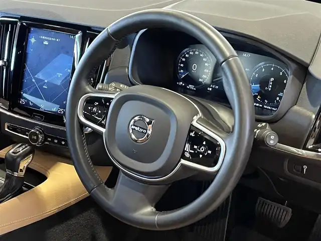 ボルボ Ｖ９０ クロスカントリー T5 AWD モメンタム 道央・札幌 2018(平30)年 3万km オスミウムグレーM ワンオーナー/インテリセーフACC/BLIS/LKA/LCMA/CTA/360°カメラ/パークアシストパイロット/ブラウンレザーシート/シートヒーター/LEDヘッドライト/パワーテールゲート
