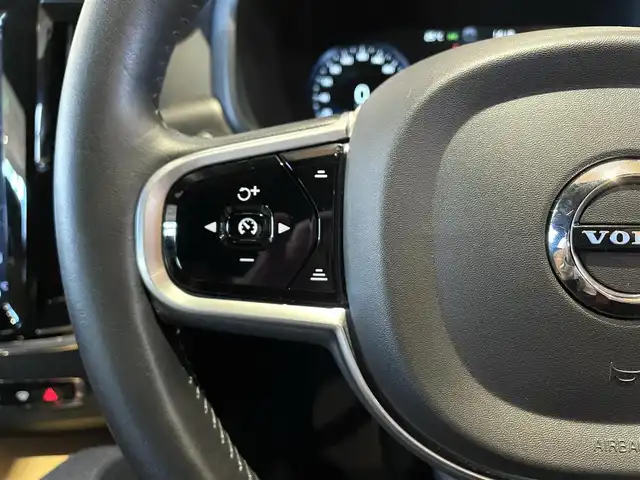 ボルボ Ｖ９０ クロスカントリー T5 AWD モメンタム 道央・札幌 2018(平30)年 3万km オスミウムグレーM ワンオーナー/インテリセーフACC/BLIS/LKA/LCMA/CTA/360°カメラ/パークアシストパイロット/ブラウンレザーシート/シートヒーター/LEDヘッドライト/パワーテールゲート
