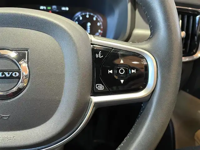 ボルボ Ｖ９０ クロスカントリー T5 AWD モメンタム 道央・札幌 2018(平30)年 3万km オスミウムグレーM ワンオーナー/インテリセーフACC/BLIS/LKA/LCMA/CTA/360°カメラ/パークアシストパイロット/ブラウンレザーシート/シートヒーター/LEDヘッドライト/パワーテールゲート