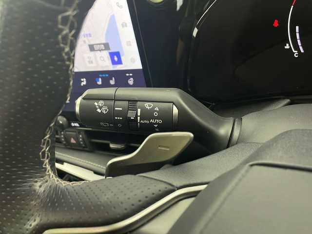 レクサス ＮＸ 350h Fスポーツ 愛知県 2022(令4)年 2.2万km ホワイトノーヴァガラスフレーク パノラマルーフ/ワンオーナー/ルーフレール/14インチメーカーナビ/【ナビ/Bluetooth/フルセグTV/FM/AM/AppleCarplay】/カラーヘッドアップディスプレイ/タッチトレーサーオペレーション/アドバンスドパーク/レクサスセーフティシステムプラス/・プリクラッシュセーフティー/・交差点衝突回避支援/・緊急時操舵支援/・低速時加速抑制/・フロントクロストラフィックアラート/・全車速レーダークルーズコントロール/・発進遅れ告知機能/・アダプティブハイビーム/・BSM/パノラミックビューモニター(床下透過表示機能)/パーキングブレーキサポート(後方歩行者検知)/パドルシフト/デジタルインナーミラー/ドライブレコーダー/アドバンスドパーキングアシスト/前席ベンチレーションシート/前席席シートヒーター/前席パワーシート/ステアリングヒーター/メモリーシート/パワーバックドア/ビルトインETC2.0/スペアキー/カードキー/三眼LEDヘッドライト/フォグライト/置くだけ充電/電動格納ミラー/純正20インチアルミホイール/純正LEDオートライト