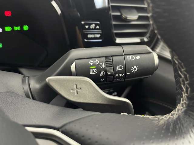 レクサス ＮＸ 350h Fスポーツ 愛知県 2022(令4)年 2.2万km ホワイトノーヴァガラスフレーク パノラマルーフ/ワンオーナー/ルーフレール/14インチメーカーナビ/【ナビ/Bluetooth/フルセグTV/FM/AM/AppleCarplay】/カラーヘッドアップディスプレイ/タッチトレーサーオペレーション/アドバンスドパーク/レクサスセーフティシステムプラス/・プリクラッシュセーフティー/・交差点衝突回避支援/・緊急時操舵支援/・低速時加速抑制/・フロントクロストラフィックアラート/・全車速レーダークルーズコントロール/・発進遅れ告知機能/・アダプティブハイビーム/・BSM/パノラミックビューモニター(床下透過表示機能)/パーキングブレーキサポート(後方歩行者検知)/パドルシフト/デジタルインナーミラー/ドライブレコーダー/アドバンスドパーキングアシスト/前席ベンチレーションシート/前席席シートヒーター/前席パワーシート/ステアリングヒーター/メモリーシート/パワーバックドア/ビルトインETC2.0/スペアキー/カードキー/三眼LEDヘッドライト/フォグライト/置くだけ充電/電動格納ミラー/純正20インチアルミホイール/純正LEDオートライト