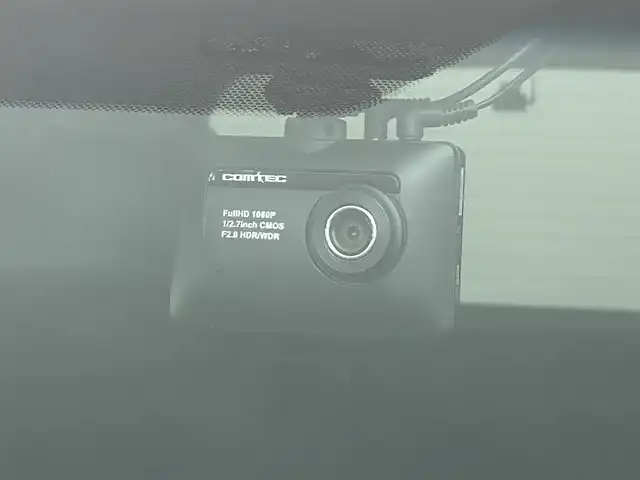 トヨタ アルファード S 道央・札幌 2019(令1)年 6.8万km ホワイトパールクリスタルシャイン ・ワンオーナー/・４WD/・寒冷地仕様/・ALPINE　BIGＸナビ/・ALPINEフリップダウンモニター/・社外前後ドライブレコーダー/・フロント/サイド/バックカメラ/・ビルトインETC/・トヨタセーフティセンス/・レーダークルーズコントロール/・オートハイビーム/・PCS/・LTA/・クリアランスソナー/・PKSB/・RSA/・両側パワースライドドア/・シートカバー/・プッシュスタート/・スマートキー/・純正エンジンスターター/・LEDヘッドライト/・フォグライト/・オートライト/・純正フロアマット/・ドアバイザー/・純正AW付スタッドレス積込/　225/60/R17