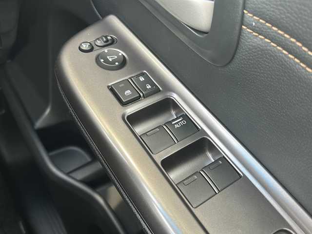 ホンダ フリード ハイブリット クロスター ホンダセンシング 静岡県 2021(令3)年 2.4万km プレミアムクリスタルオレンジM 純正ナビ/CD/DVD/AM/FM/フルセグ/SD/Bluetooth/USB/ipod/主要装備/・純正ナビ　/・ドライブレコーダー　/・シートヒーター　/・レーダークルーズコントロール　/・スマートキー　/・両側パワースライドドア　/・ＥＴＣ　/・バックカメラ　/・ステアリングリモコン　/・レーンキープ　/・プッシュスタート　/・純正アルミホイール/・純正フロアマット/・LEDヘッドライト/・フォグランプ/・アイドリングストップ/・ハーフレザーシート