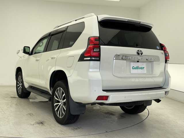 トヨタ ランドクルーザー プラド TX Lパッケージ 千葉県 2018(平30)年 8.3万km ホワイトパールクリスタルシャイン 純正ナビ/・AM/FM/CD/DVD/SD/BT/フルセグTV/プリクラッシュセーフティ/レーンキープアシスト/オートハイビーム/バックカメラ/パワーシート/シートヒーター＆シートベンチレーション/レーダークルーズコントロール/ビルトインETC/ステアリングスイッチ