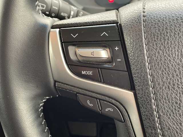 トヨタ ランドクルーザー プラド TX Lパッケージ 千葉県 2018(平30)年 8.3万km ホワイトパールクリスタルシャイン 純正ナビ/・AM/FM/CD/DVD/SD/BT/フルセグTV/プリクラッシュセーフティ/レーンキープアシスト/オートハイビーム/バックカメラ/パワーシート/シートヒーター＆シートベンチレーション/レーダークルーズコントロール/ビルトインETC/ステアリングスイッチ