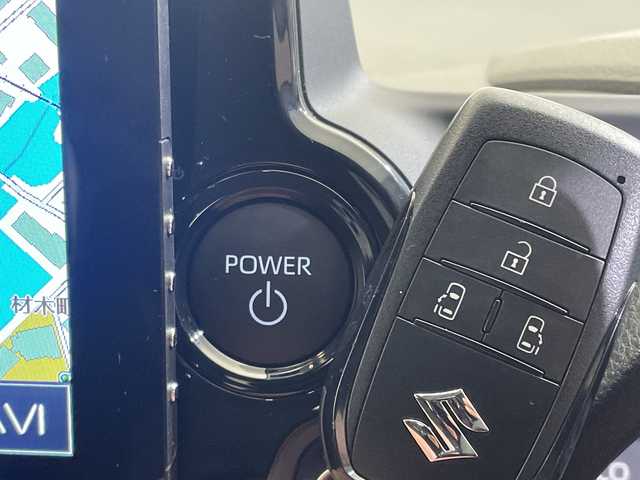 スズキ ランディ ハイブリッドG 愛媛県 2025(令7)年 1.1万km ホワイトパールクリスタルシャイン 社外１０型ナビ（WOWAUTO）　/両側電動スライドドア/シートヒーター　/ハーフレザーシート　/前後コーナーセンサー　/アダプティブクルーズコントロール　/ブラインドスポットモニター　/純正アルミホイール　/ＬＥＤライト