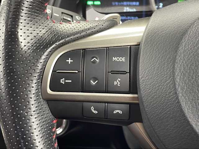 レクサス ＲＸ 300 Fスポーツ 愛知県 2018(平30)年 6.4万km ホワイトノーヴァガラスフレーク 純正ナビ（BT・DVD・CD・TV・AM・FM・USB・AUX）/パノラミックビューモニター/パノラマルーフ/前後ドラレコ/ETC/レーダークルーズコントロール/ヘッドアップディスプレイ/三眼ＬＥＤヘッドライト/LEDオートライト/オートマチックハイビーム/フロントフォグ/パワーバックドア/ブラインドスポットモニター/ルーフレール/コーナーセンサー/前席パワーシート（Ｄ席メモリ付き）/シートヒーター/エアーシート/ステアリングヒーター/赤レザーシート/革巻きステアリング/横滑り防止/レーンアシスト/アイドリングストップ/レクサスセーフティー/ＡＣ１００Ｖ充電/純正ホイール/電格ミラー