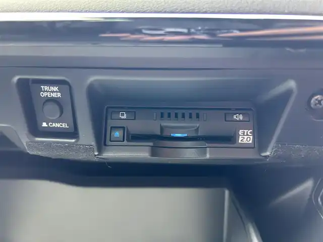 トヨタ クラウン ハイブリッド RS アドバンス 福島県 2020(令2)年 1万km ダークブルーマイカ 純正ナビ/【フルセグTV/FM・AM/BT】/アラウンドビューモニター/レーダークルーズコントロール/衝突軽減/LEDオートライト/ETC/DN席パワーシート/ハーフレザーシート/前後コーナーセンサー/ドライブレコーダー/USB/革巻きステアリング/ステアリングスイッチ/パドルシフト/横滑り防止/レーンキープアシスト/スマートキー/プッシュスタート